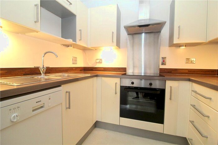 1 Bedroom Flat To Rent In Whitestone Way, Croydon, CR0