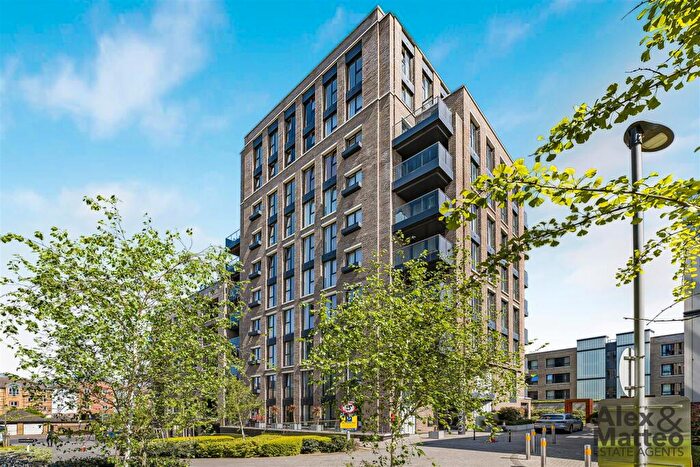 1 Bedroom Flat For Sale In Marine Wharf, Surrey Quays, SE8
