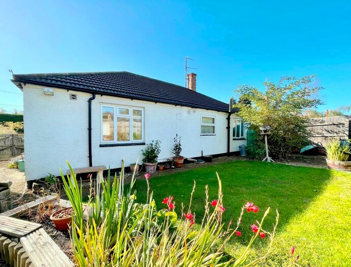 3 Bedroom Bungalow To Rent In Blacksmith Lane, Prestbury, Cheltenham, GL52