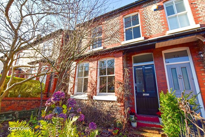 3 Bedroom End Terrace House For Sale In Finchley Road, Hale, WA15