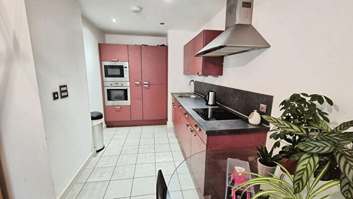 1 Bedroom Flat To Rent In Jefferson Place, Fernie Street, Green Quarter, Manchester, M4