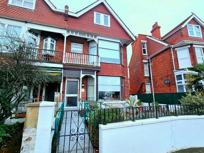 1 Bedroom Maisonette To Rent In Royal Parade, Eastbourne, East Sussex, BN22