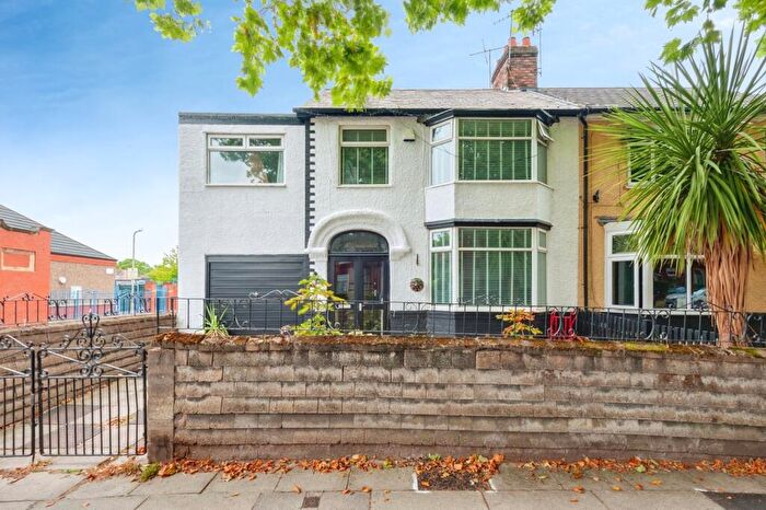 4 Bedroom Semi-Detached House For Sale In Whitehedge Road, Grassendale, Liverpool, L19