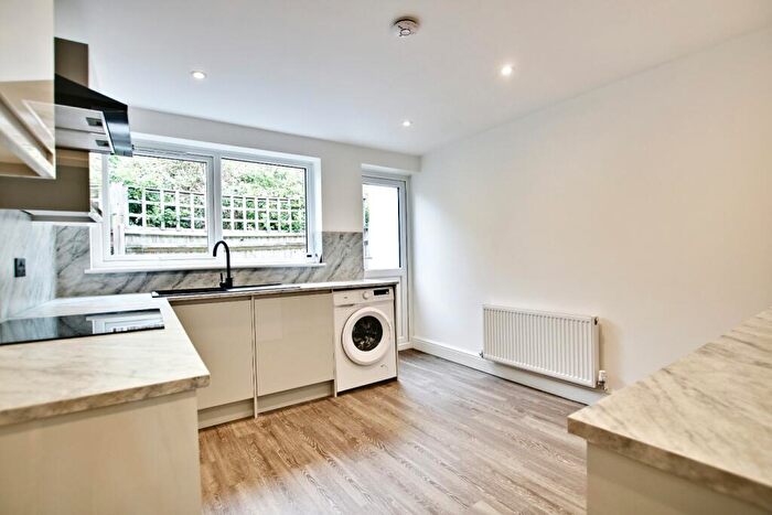 2 Bedroom Terraced House To Rent In North Road, Bromley, BR1