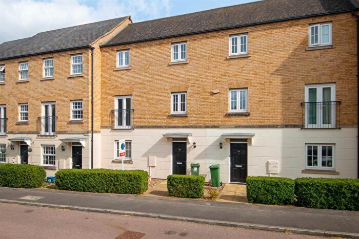 2 Bedroom Apartment To Rent In Harlow Crescent, Oxley Park, MK4