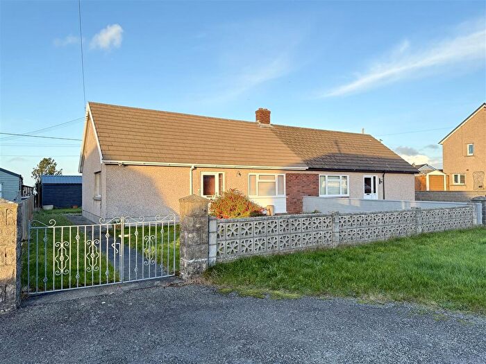 2 Bedroom Semi Detached Bungalow For Sale In Broddewi, Ffosyffin, Aberaeron, SA46