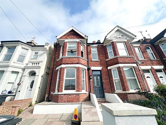 4 Bedroom Property To Rent In Githa Road, Hastings, TN35