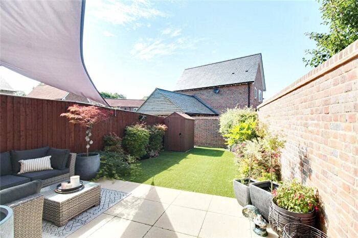 2 Bedroom Semi-Detached House For Sale In Brick Work Lane, Hook, RG27