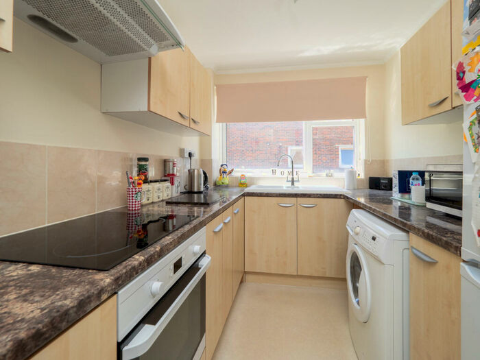 2 Bedroom Apartment To Rent In Dymock House, Maldon Road, Wallington, SM6