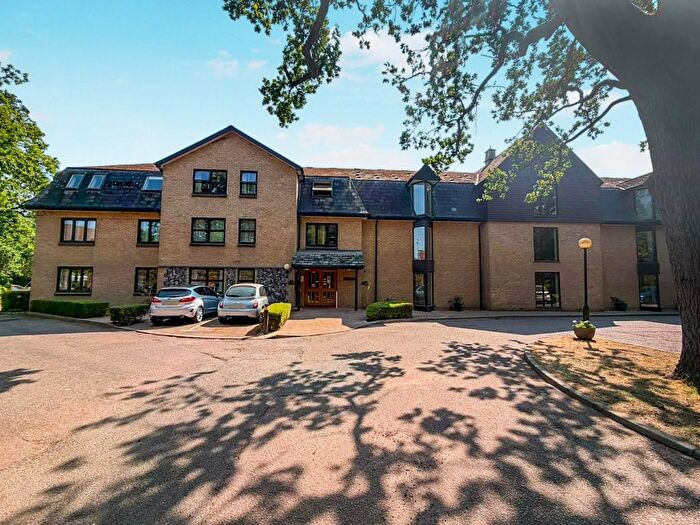 2 Bedroom Flat For Sale In Riverside Way, Brandon, IP27