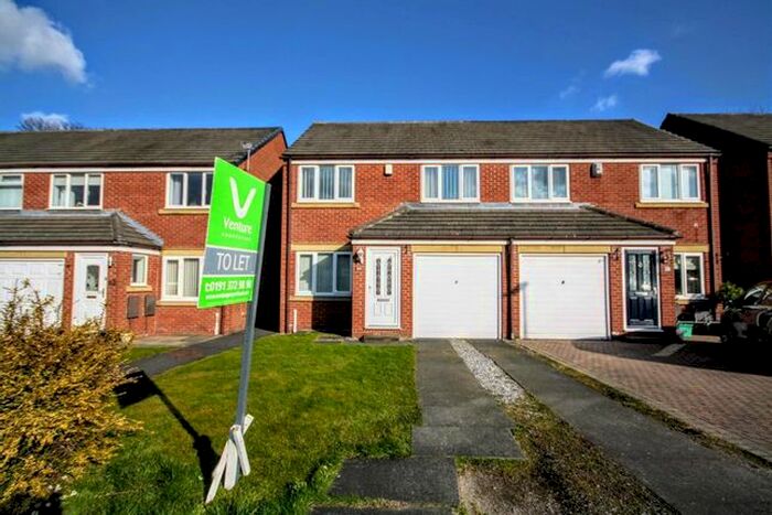 3 Bedroom Semi-Detached House To Rent In Highfield Rise, Chester Le Street, DH3