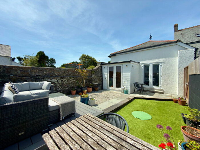 2 Bedroom End Of Terrace House For Sale In Dale Court, Pengelly, Delabole, PL33