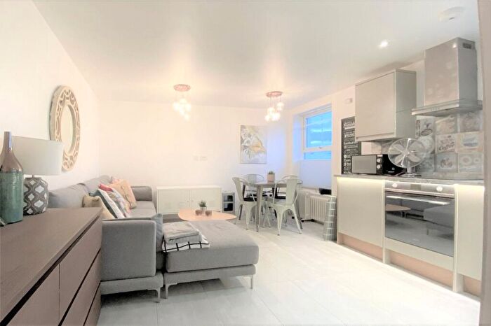2 Bedroom Apartment To Rent In Bank Buildings, High Street, Willesden, London, NW10