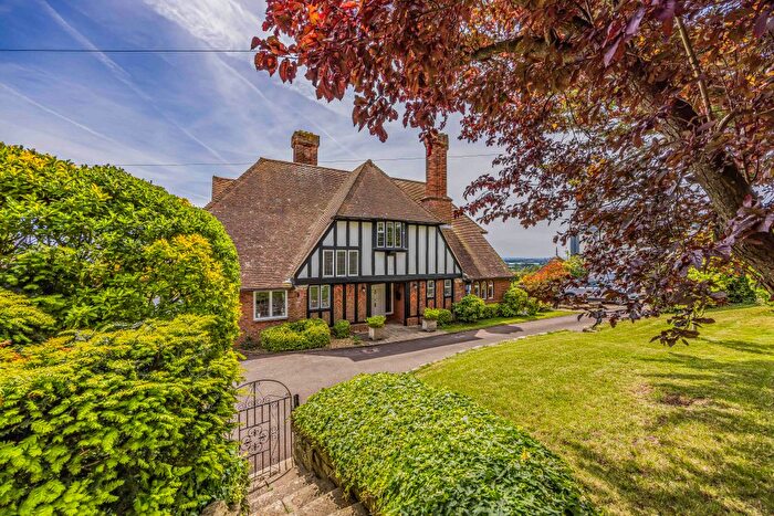 4 Bedroom Detached House For Sale In Bedhampton, Hampshire, PO9
