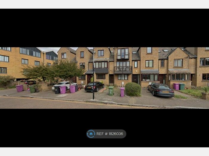 4 Bedroom Terraced House To Rent In Wynan Road, London, E14