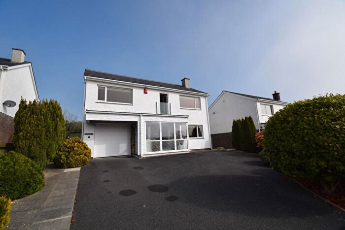 3 Bedroom Detached House For Sale In Gwaen Ganol, Criccieth, LL52