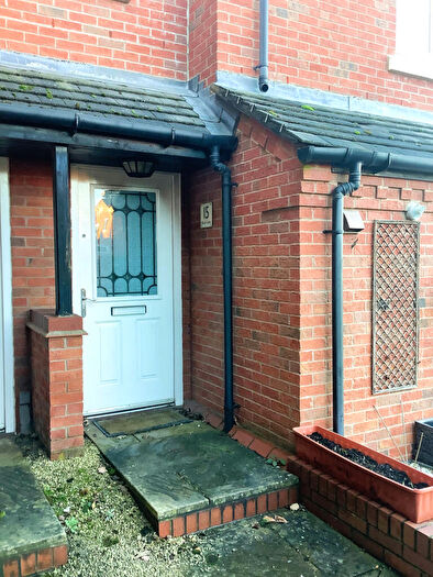 2 Bedroom Flat To Rent In Woodville, DE11