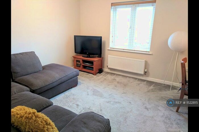 2 Bedroom Flat To Rent In Coopers Edge, Gloucester, GL3