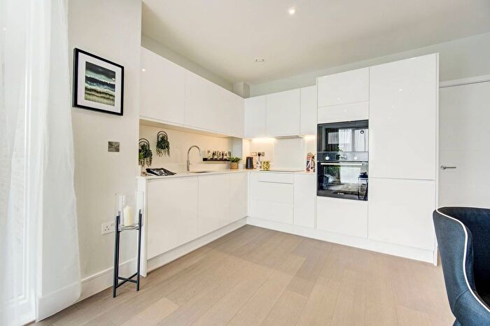 1 Bedroom Flat For Sale In Bookbinder Point, Acton, London, W3