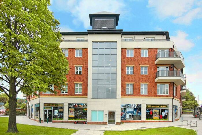 2 Bedroom Flat To Rent In Greyhound Hill, Hendon, London, NW4