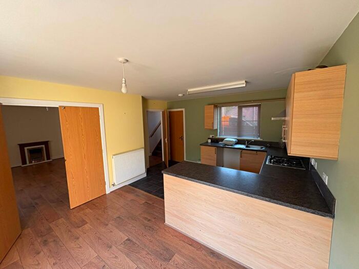 3 Bedroom Semi-Detached House To Rent In Mayfield Avenue, Holme, LA6