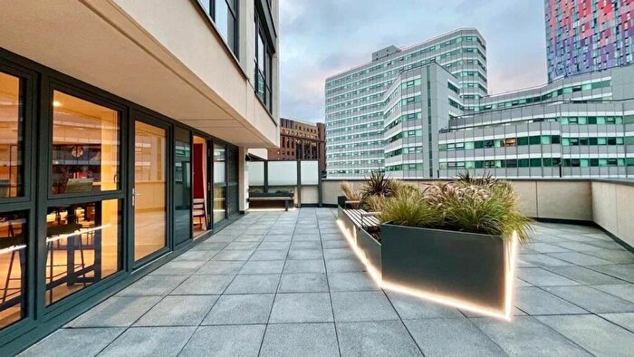 2 Bedroom Flat To Rent In Croydon, CR0