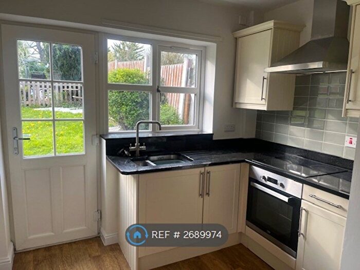 2 Bedroom Terraced House To Rent In Main Road, Chester, CH4