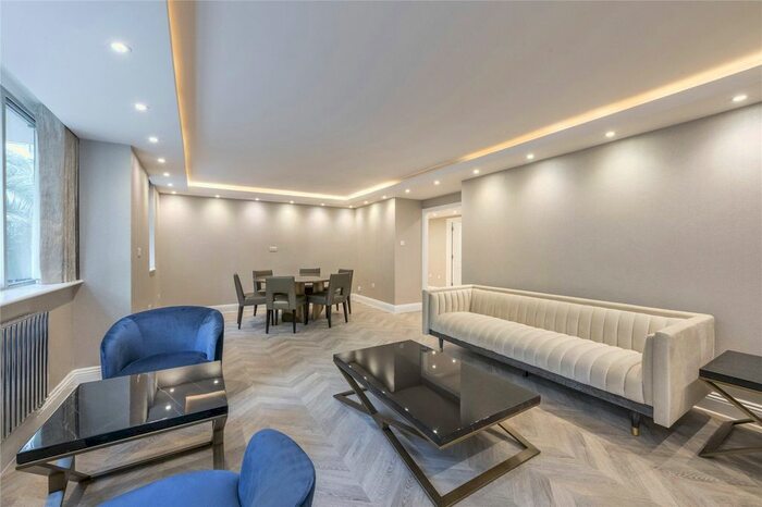 3 Bedroom Flat To Rent In The Quadrangle, Cambridge Square, Hyde Park, W2