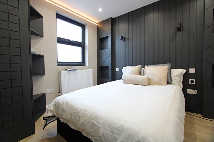 2 Bedroom Flat To Rent In Canterbury Road, Croydon, CR0