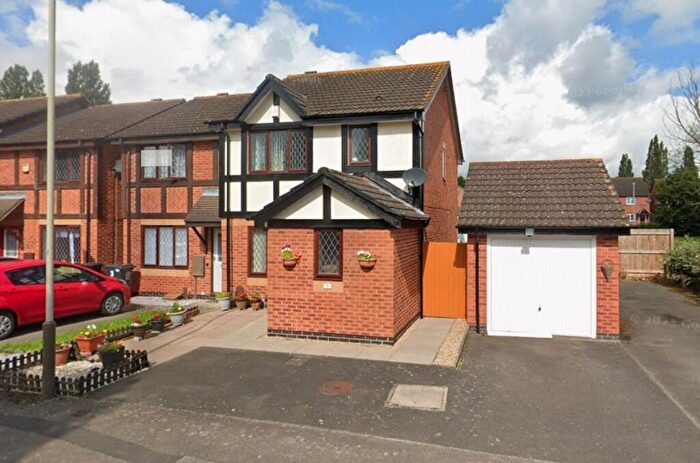 3 Bedroom Semi Detached House For Sale In Firestone Close, Leicester, LE3