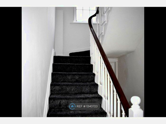 1 Bedroom Flat To Rent In West Avenue, Filey, YO14