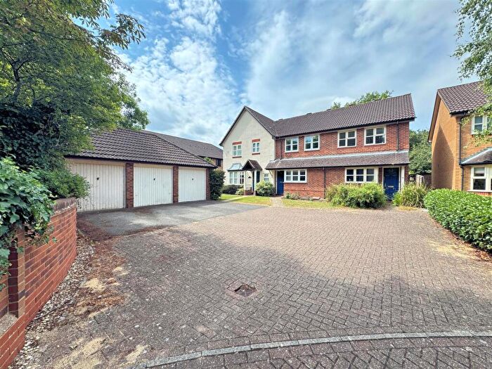 2 Bedroom Terraced House To Rent In Water Meadow Way, Wendover, HP22