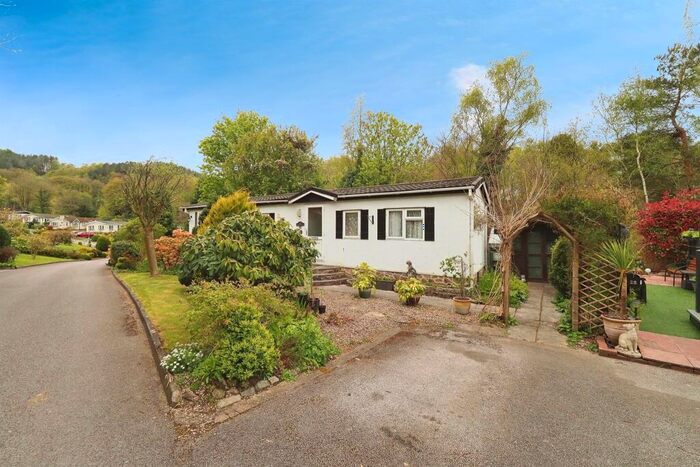 2 Bedroom Park Home For Sale In Cupola Park, Whatstandwell, Matlock, DE4