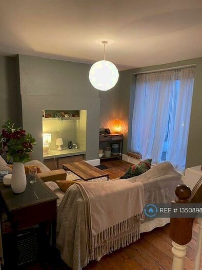 3 Bedroom Flat To Rent In Buckingham Street, Brighton, BN1