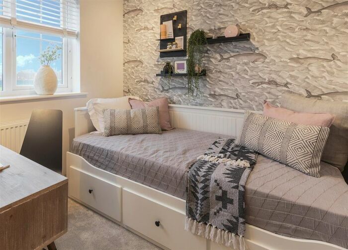 3 Bedroom Semi-detached House To Rent In Millfields, Birmingham, B71