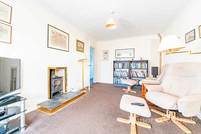 1 Bedroom Semi-Detached Bungalow To Rent In Raymond Close, Norwich, NR6