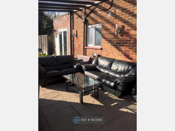 3 Bedroom End Of Terrace House To Rent In Sterling Avenue, Waltham Cross, EN8