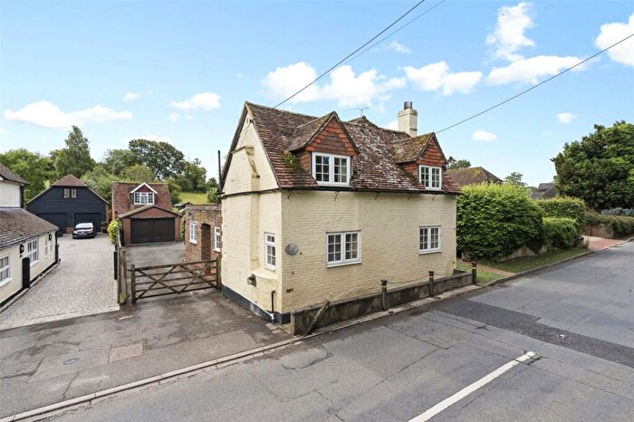 3 Bedroom Detached House For Sale In Farleigh Cottage, Cliddesden, RG25