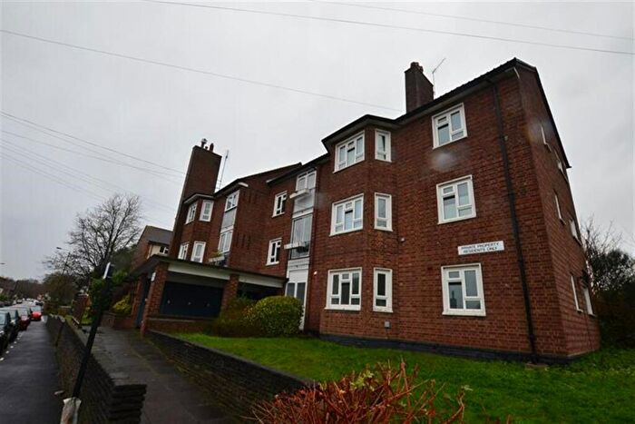 2 Bedroom Apartment To Rent In Chingford Lane, Woodford Green, IG8