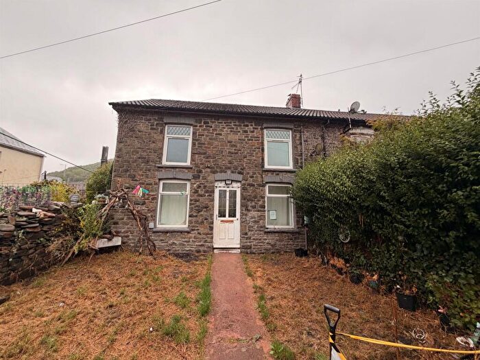 3 Bedroom End Of Terrace House For Sale In Powells Place, Porth, CF39