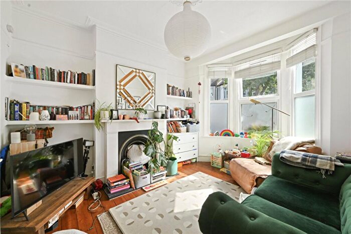 1 Bedroom Apartment For Sale In Hiley Road, London, NW10