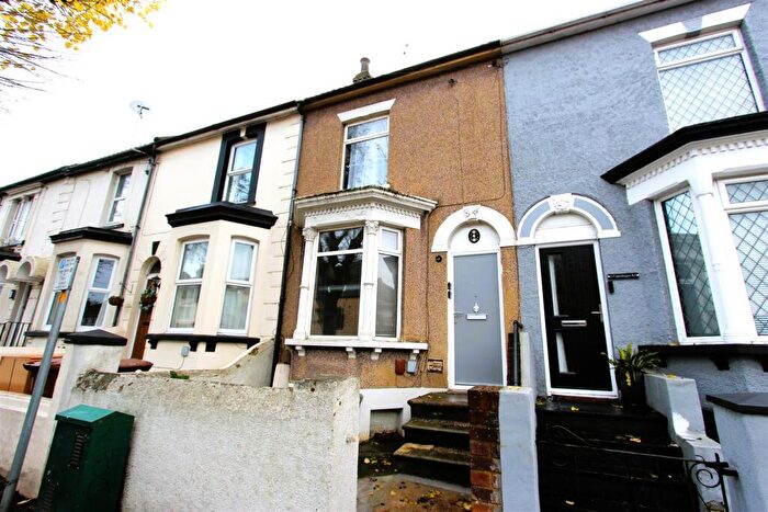 3 Bedroom Terraced House To Rent In Copenhagen Road, Gillingham, ME7