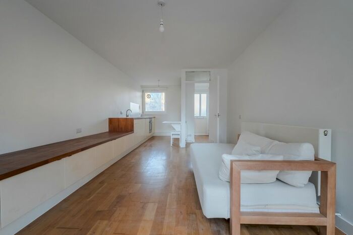 1 Bedroom Flat To Rent In Spring Gardens, London, N5