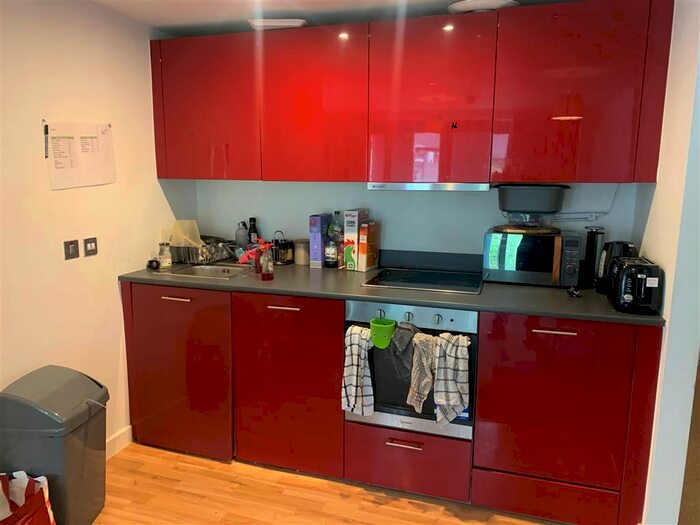 2 Bedroom Flat To Rent In Queens Road, Nottingham, NG2