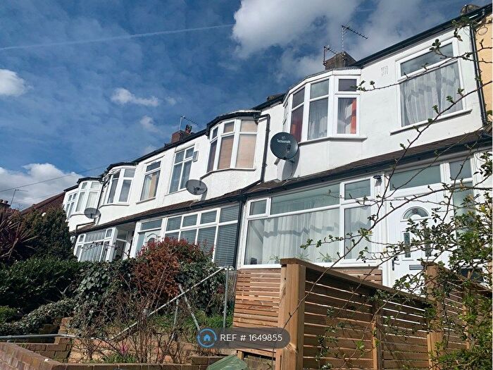 3 Bedroom Terraced House To Rent In Beauchamp Road, London, SE19