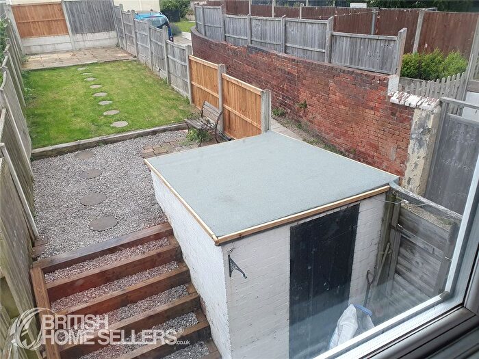 2 Bedroom Terraced House For Sale In Chapel Street, Ripley, Derbyshire, DE5