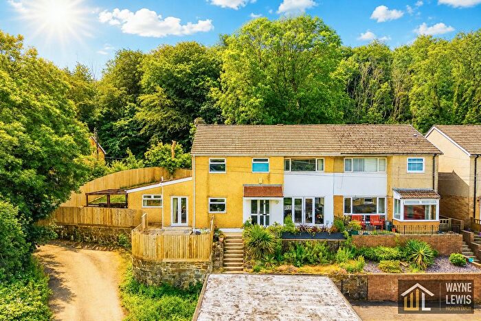 5 Bedroom End Terrace House For Sale In Abbey Close, Taffs Well, Cardiff, CF15