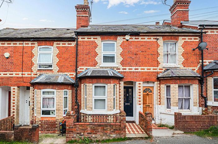 2 Bedroom Terraced House For Sale In Henry Street, Reading, Berkshire, RG1