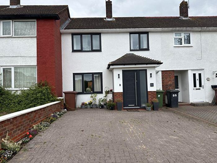 3 Bedroom Terraced House For Sale In Ashwood Road, Potters Bar, EN6