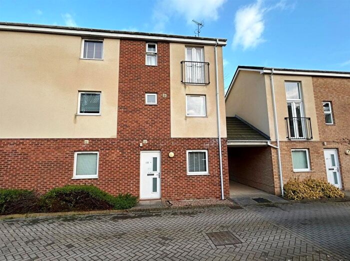 1 Bedroom Flat To Rent In Clog Mill Gardens, Selby, YO8
